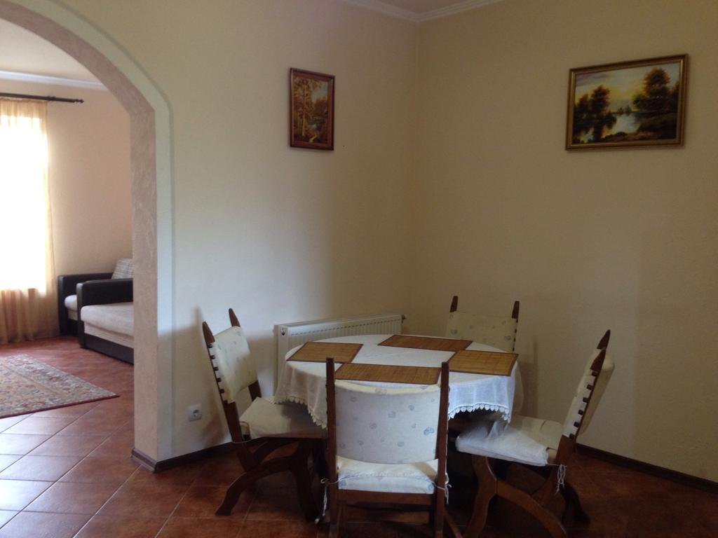Panorama Townhouse Appartement Polyana  Buitenkant foto