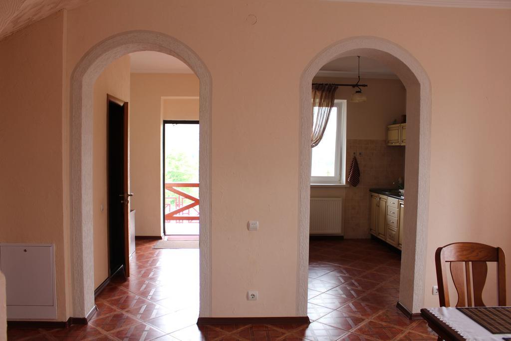 Panorama Townhouse Appartement Polyana  Buitenkant foto