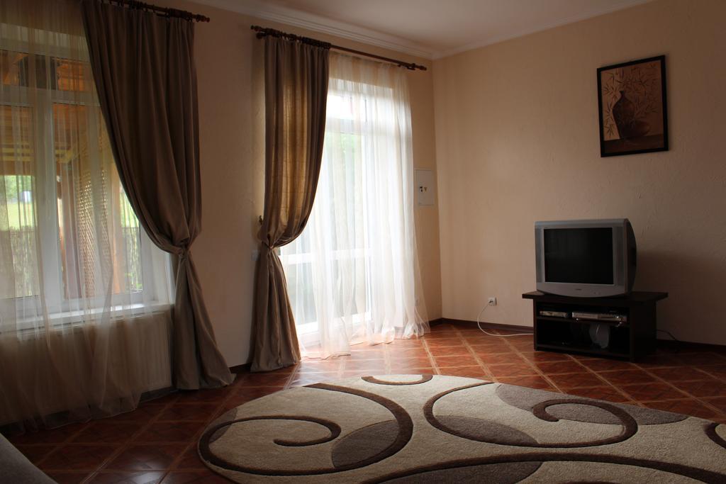 Panorama Townhouse Appartement Polyana  Buitenkant foto
